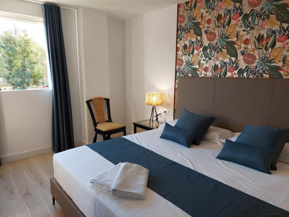 Paiporta Hostal Garden Rous מראה חיצוני תמונה