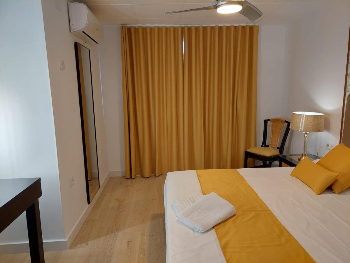 Paiporta Hostal Garden Rous מראה חיצוני תמונה