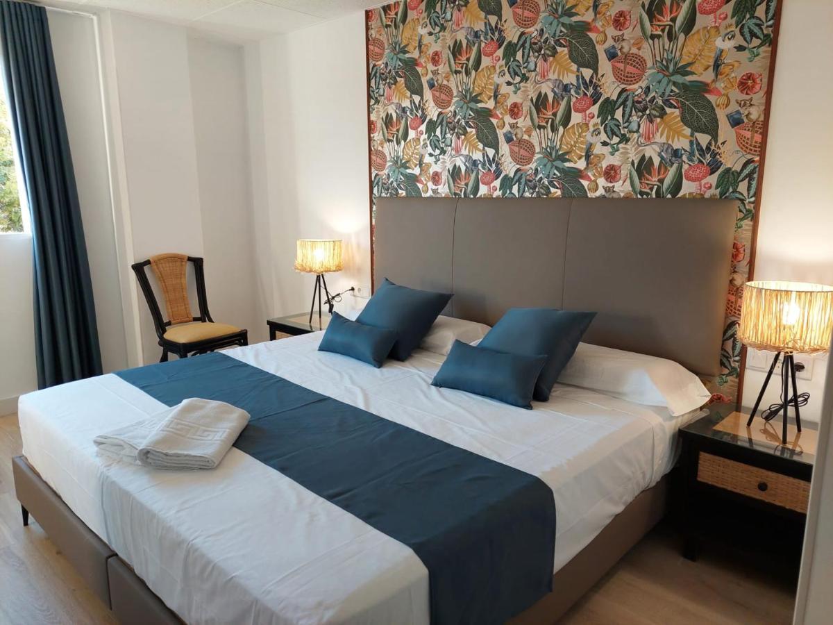 Paiporta Hostal Garden Rous מראה חיצוני תמונה