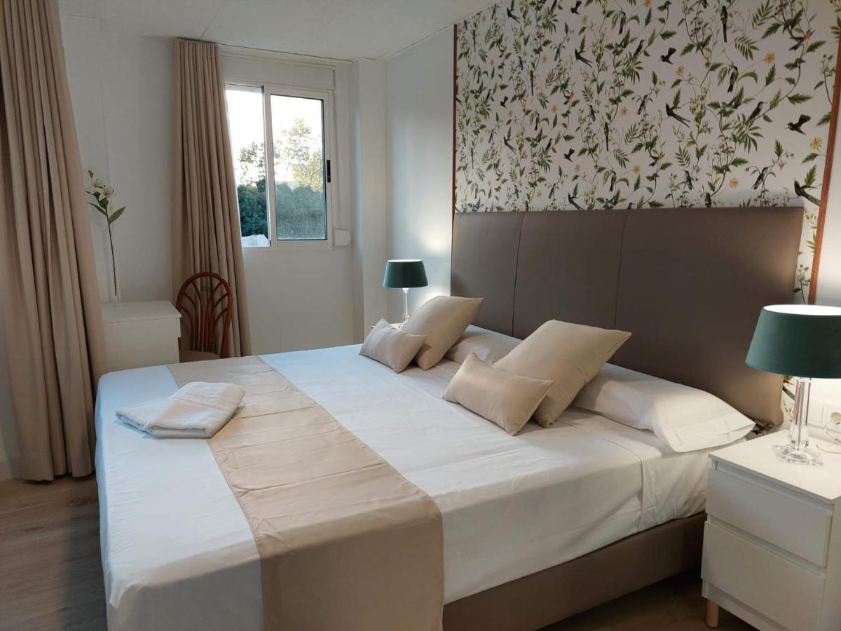 Paiporta Hostal Garden Rous מראה חיצוני תמונה