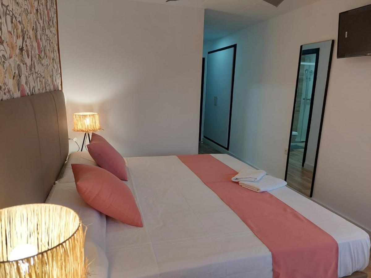 Paiporta Hostal Garden Rous מראה חיצוני תמונה