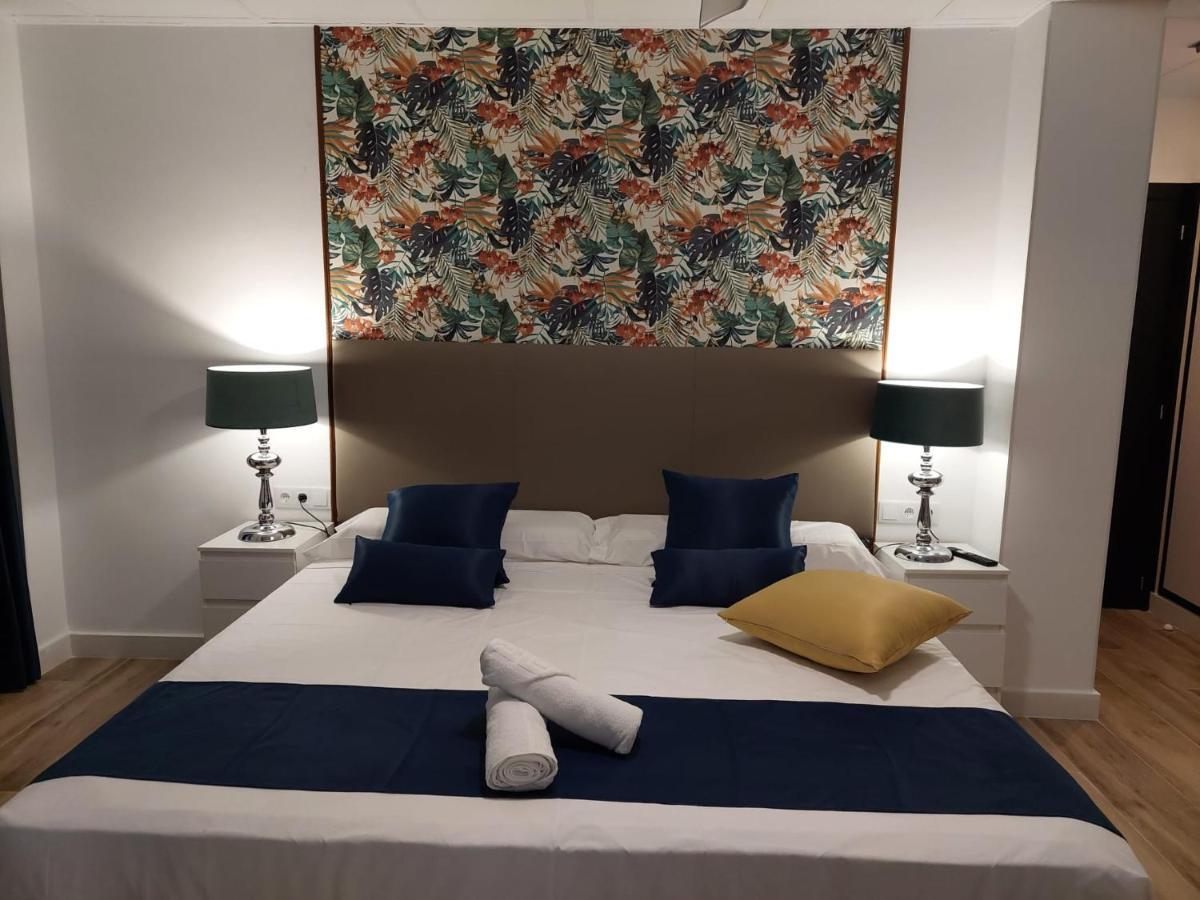 Paiporta Hostal Garden Rous מראה חיצוני תמונה